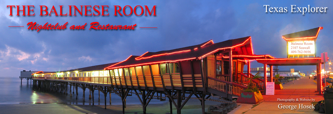 The Balinese Room stretches out over the galveston beach.