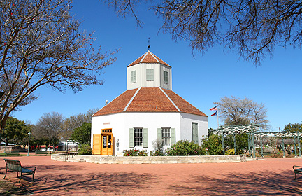 Veriens-Kirche at Marktplaz